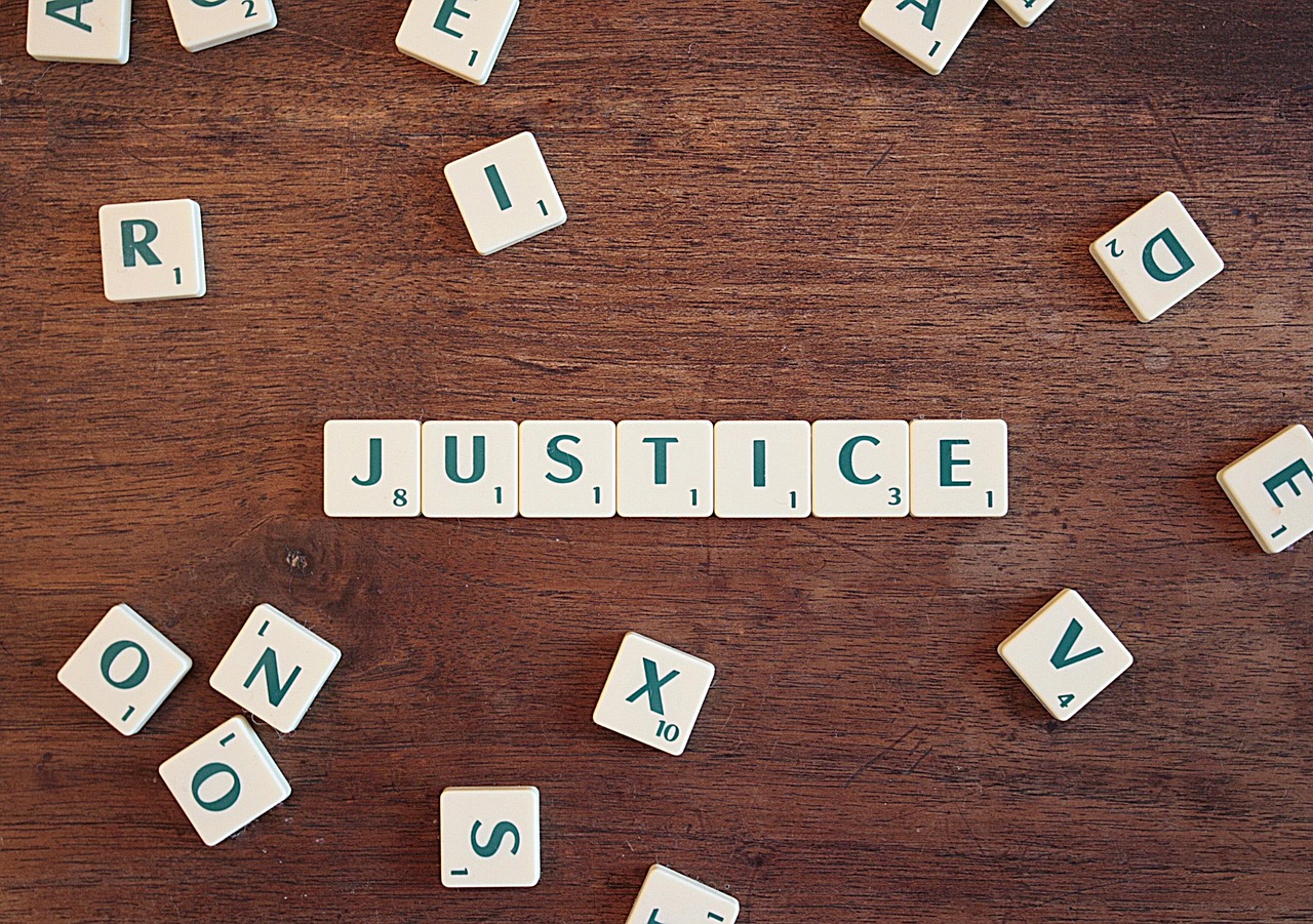 You are currently viewing How Should an Advocate Be? – A Voice of Justice in Pakistan